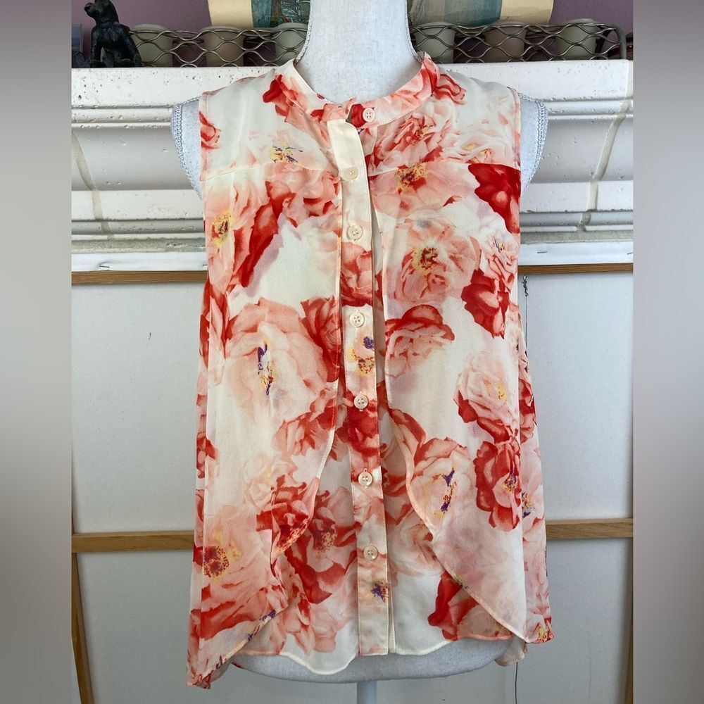 BCBG last call Sleeveless peaches n cream floral chiffon blouse w/ruffled layer